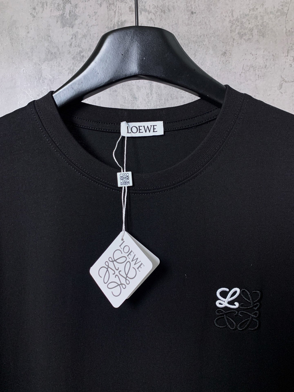 L - TSHIRT