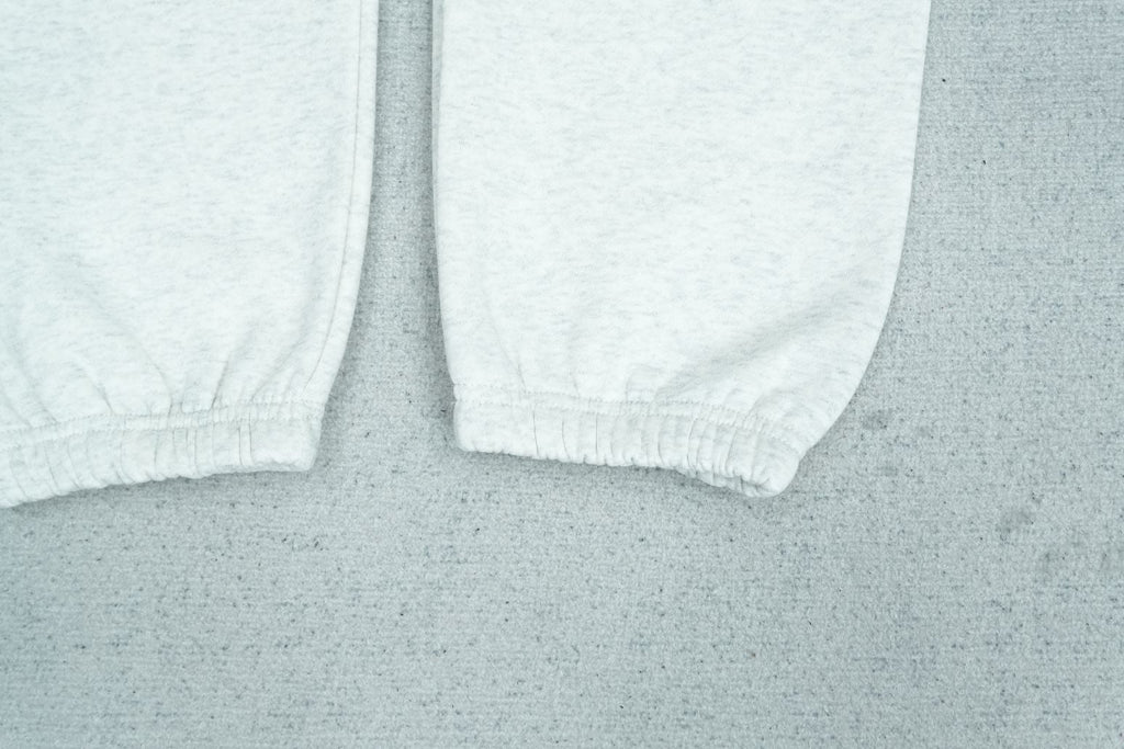 F - SWEATPANTS