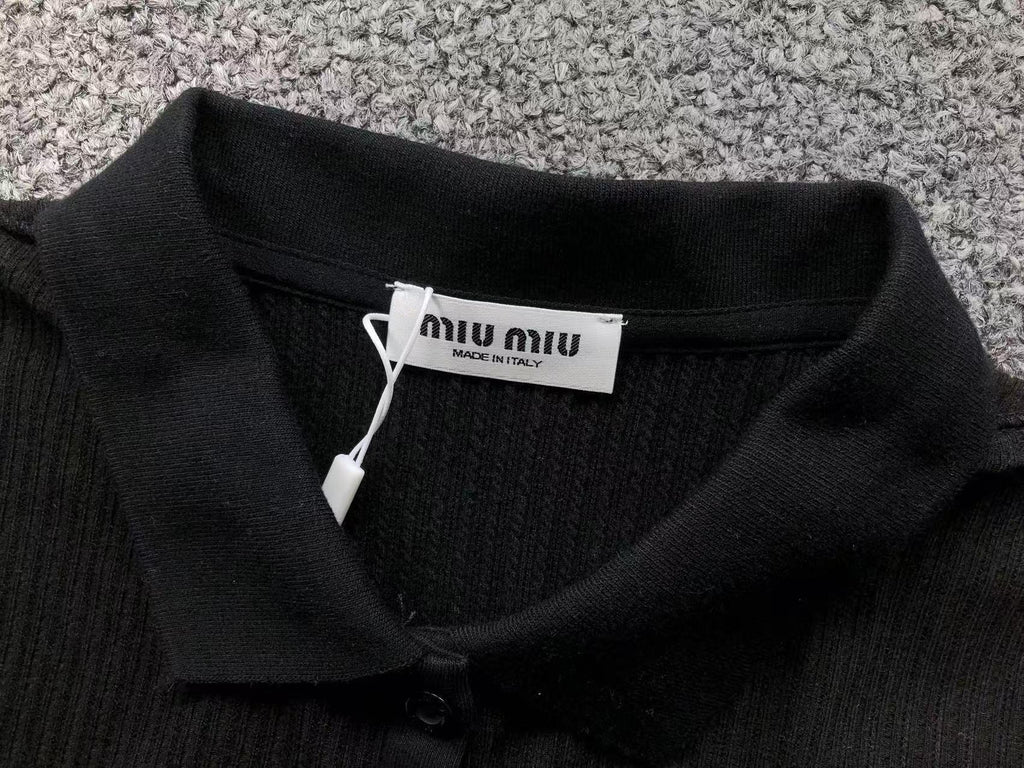 M - SWEATER