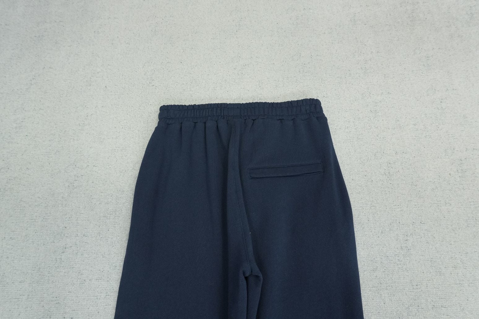 C - SWEATPANTS