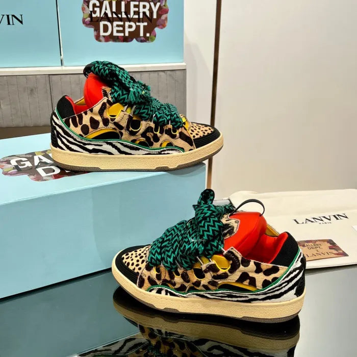 L - SNEAKERS