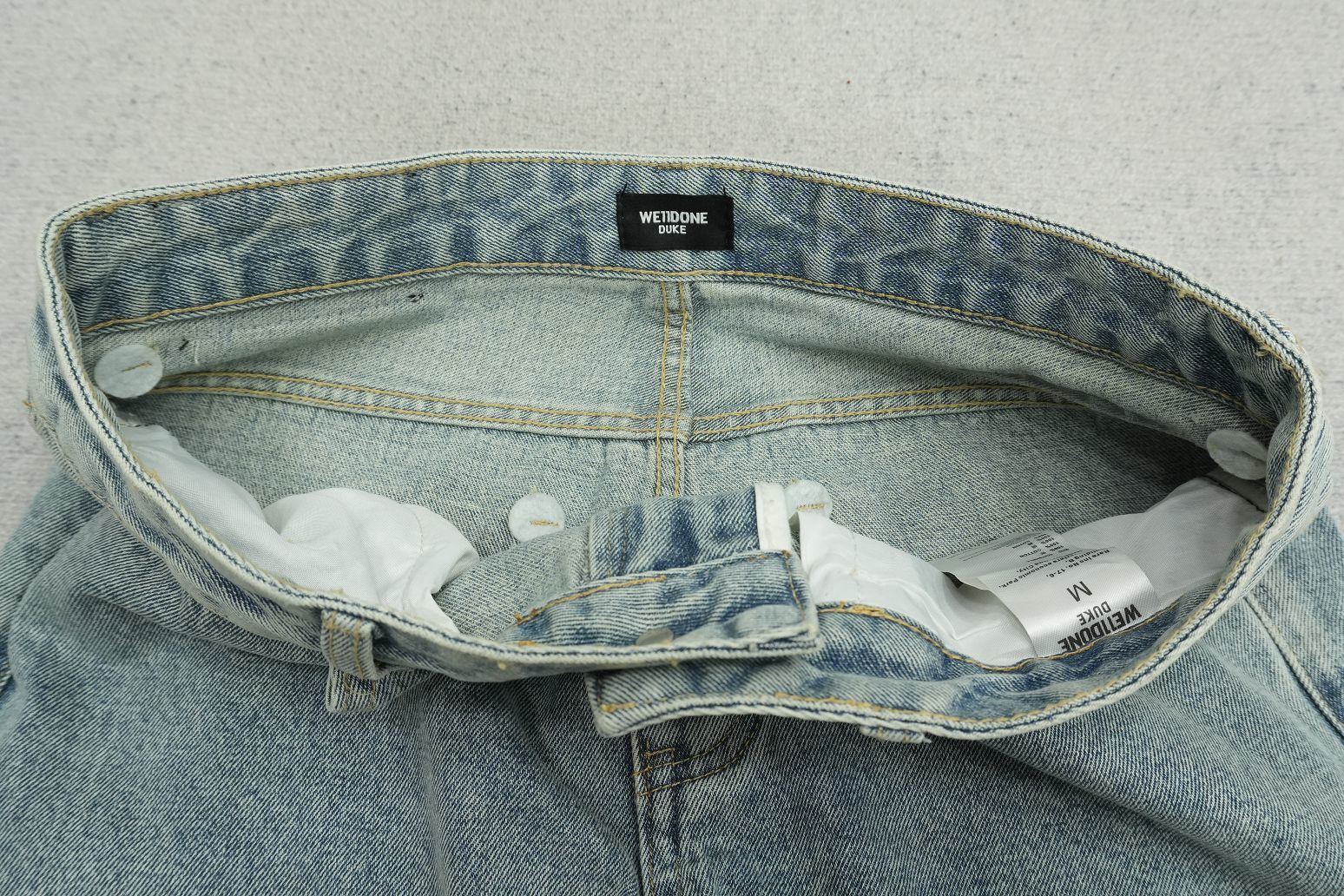 W - JEANS