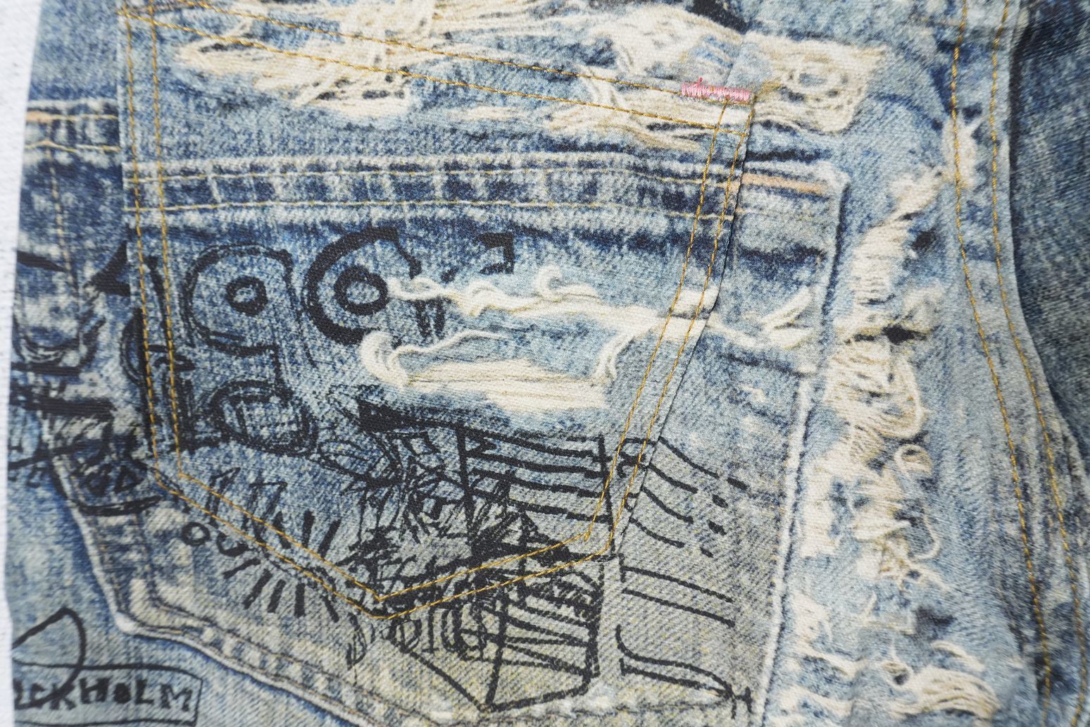 A - JEANS