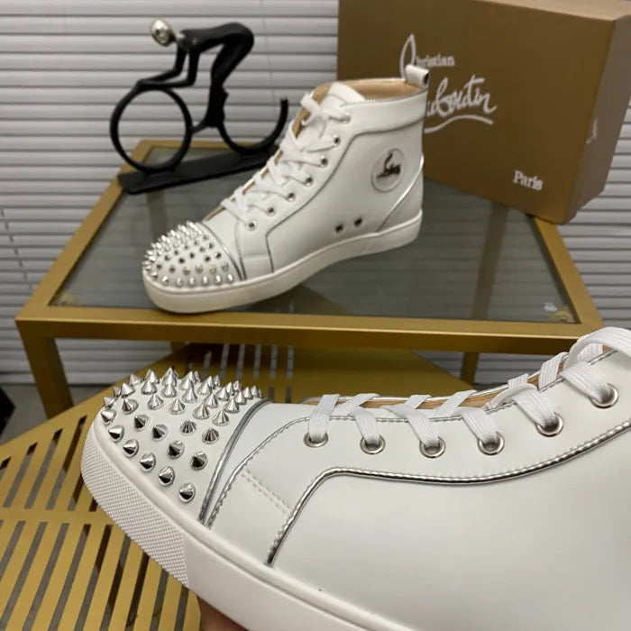 A - SNEAKERS