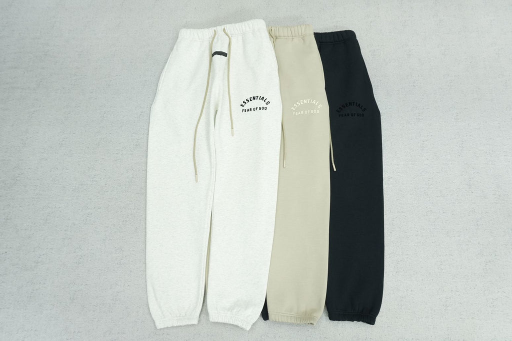 F - SWEATPANTS