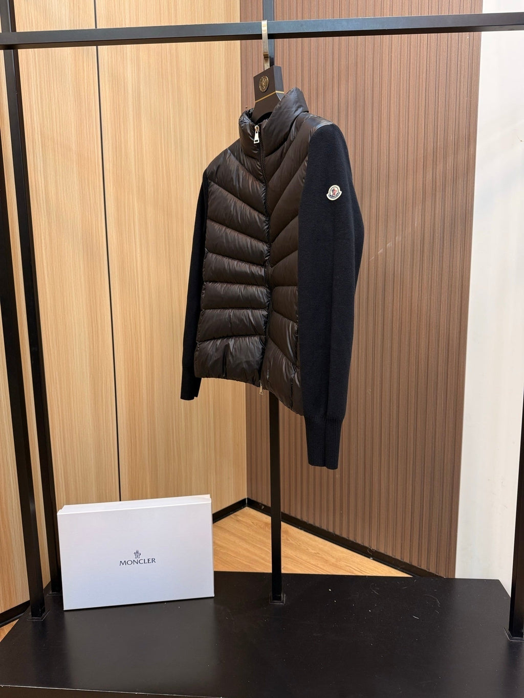 P - CARDIGAN