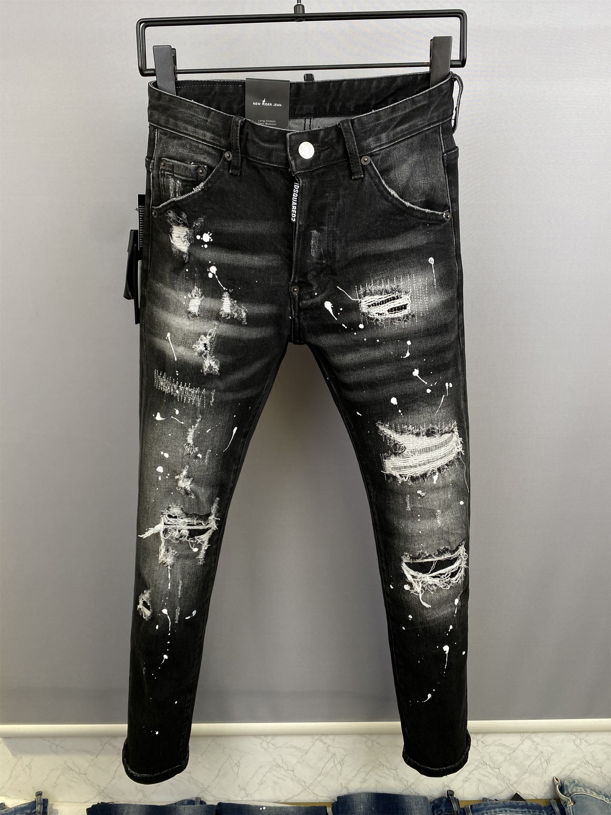 D - JEANS