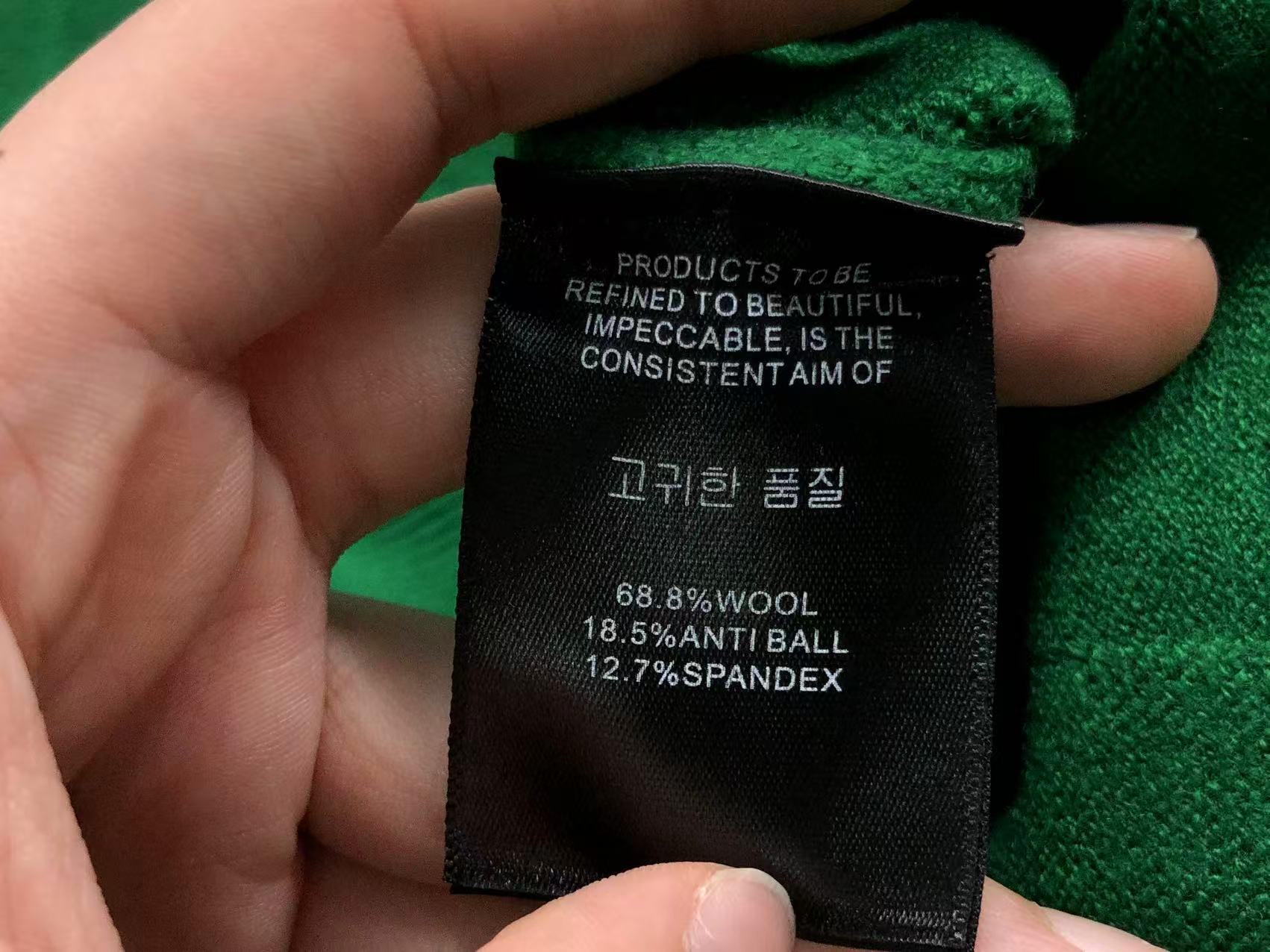 L - SWEATER