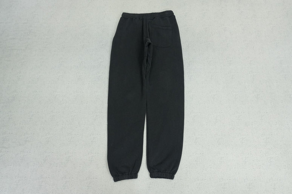 S - SWEATPANTS
