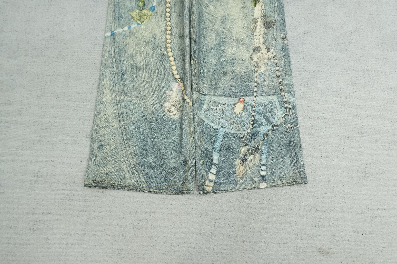 A - JEANS