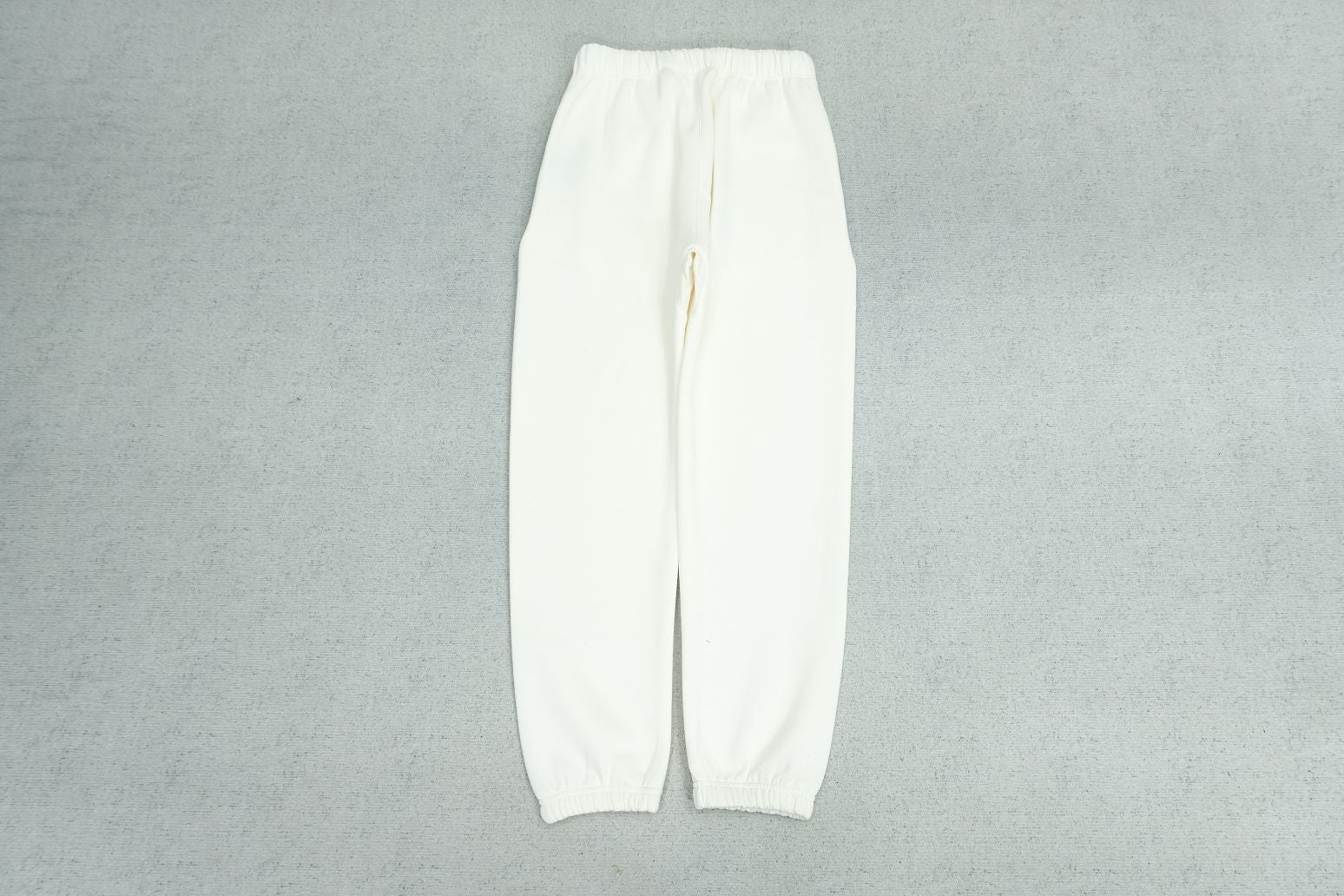 F - SWEATPANTS