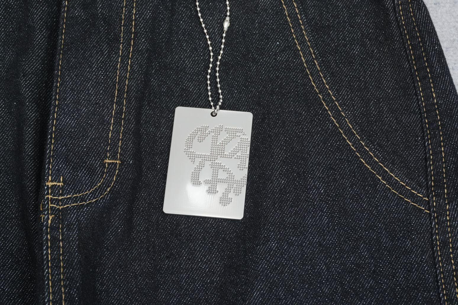 M - JEANS