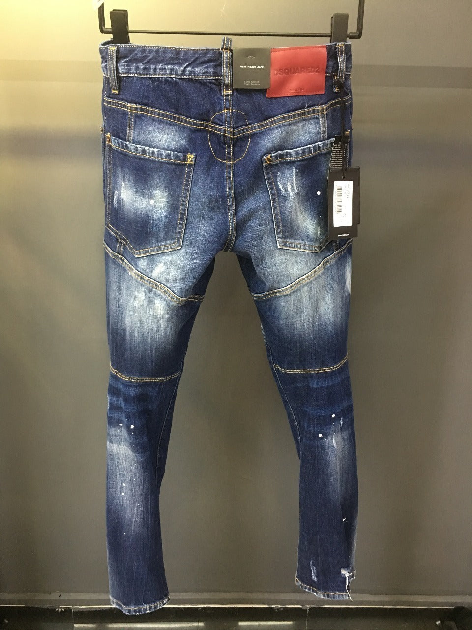 D - JEANS