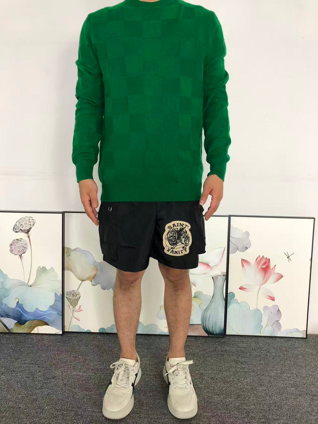L - SWEATER