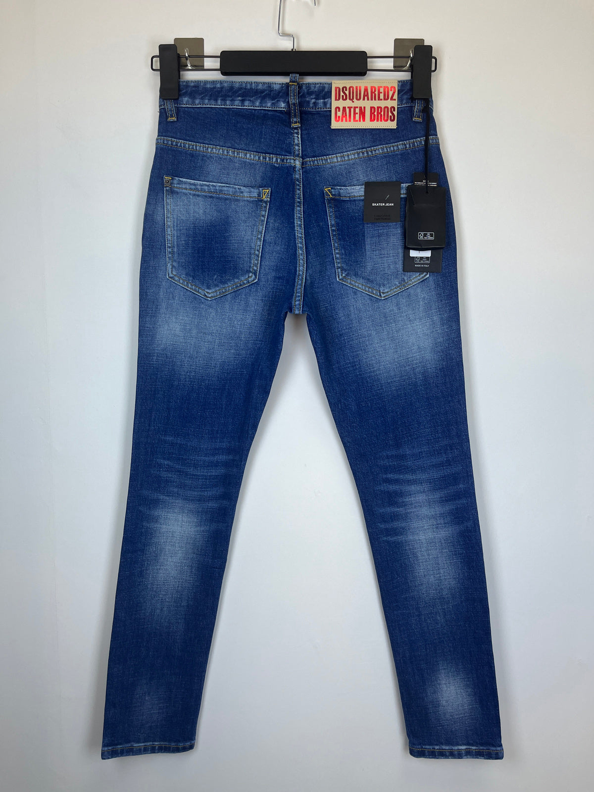 D - JEANS