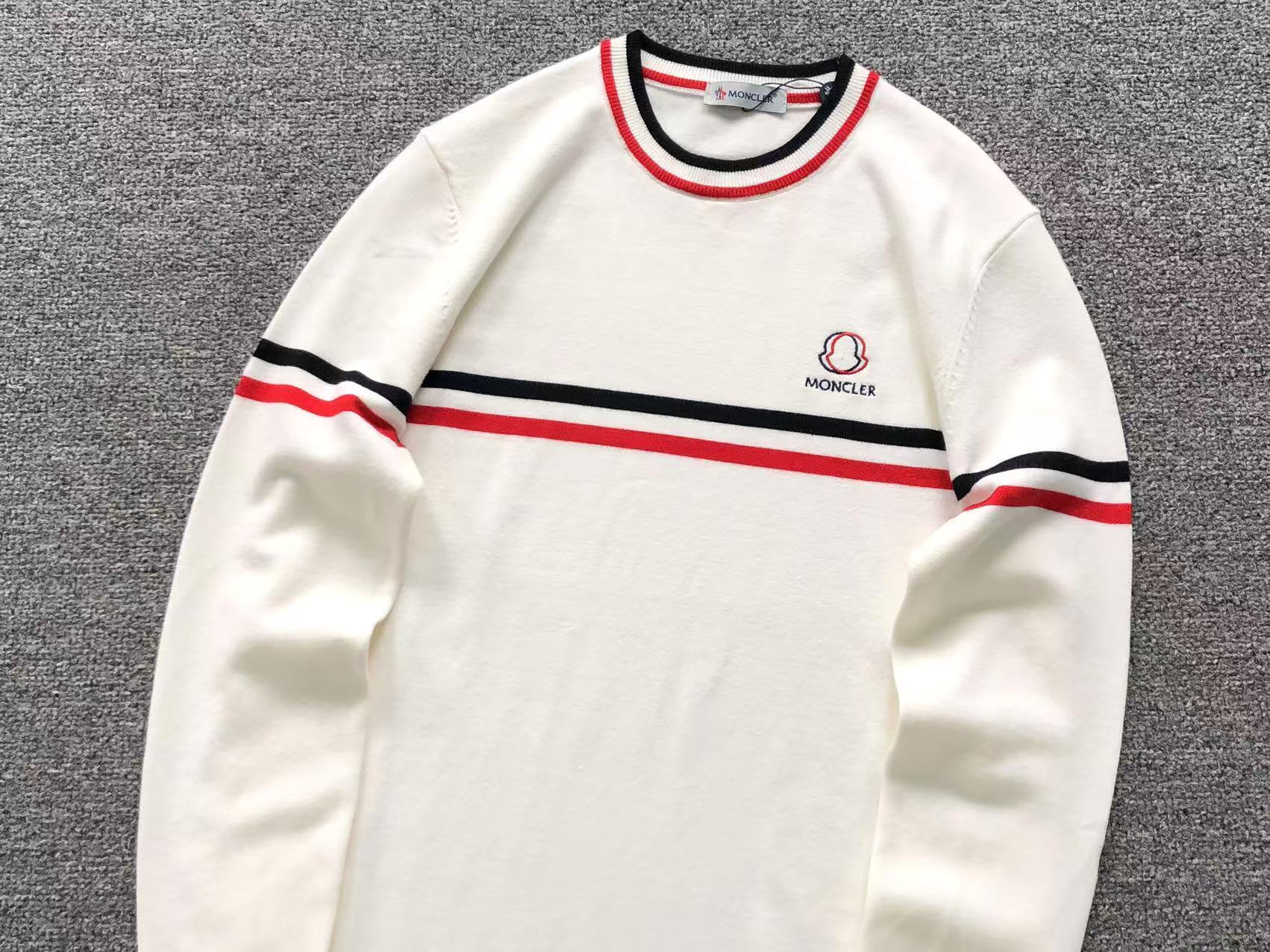 M - SWEATER