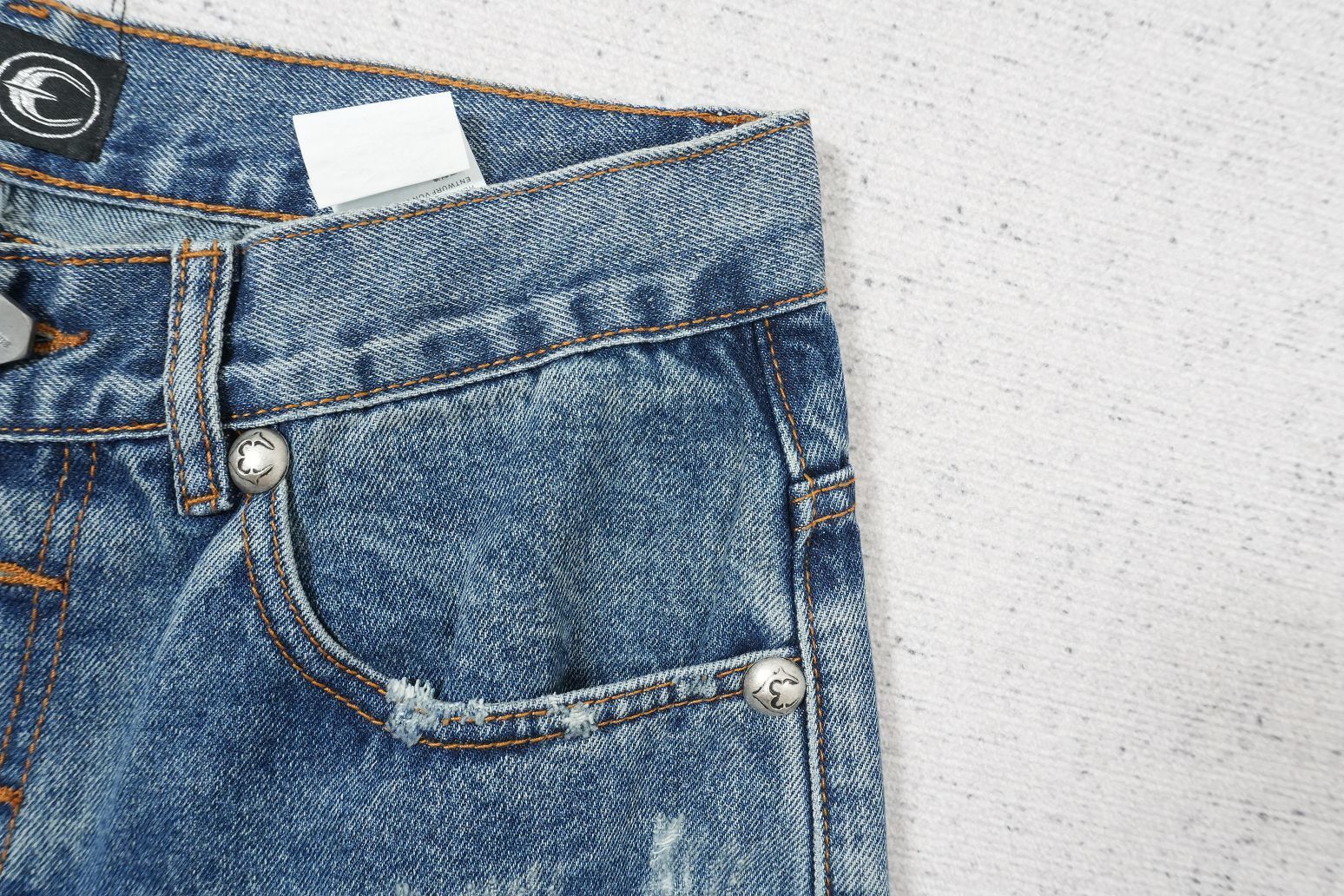 T - JEANS
