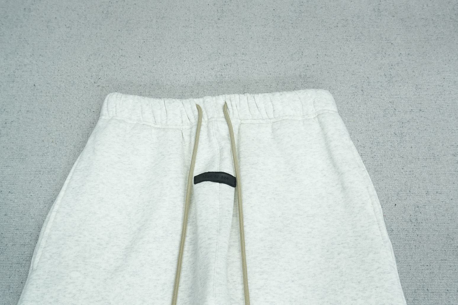 F - SWEATPANTS