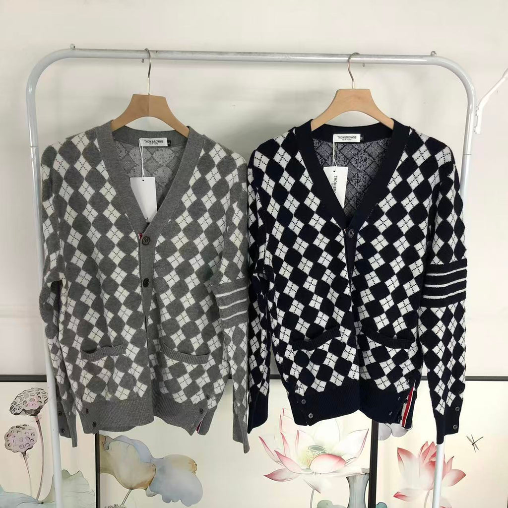 T - SWEATER