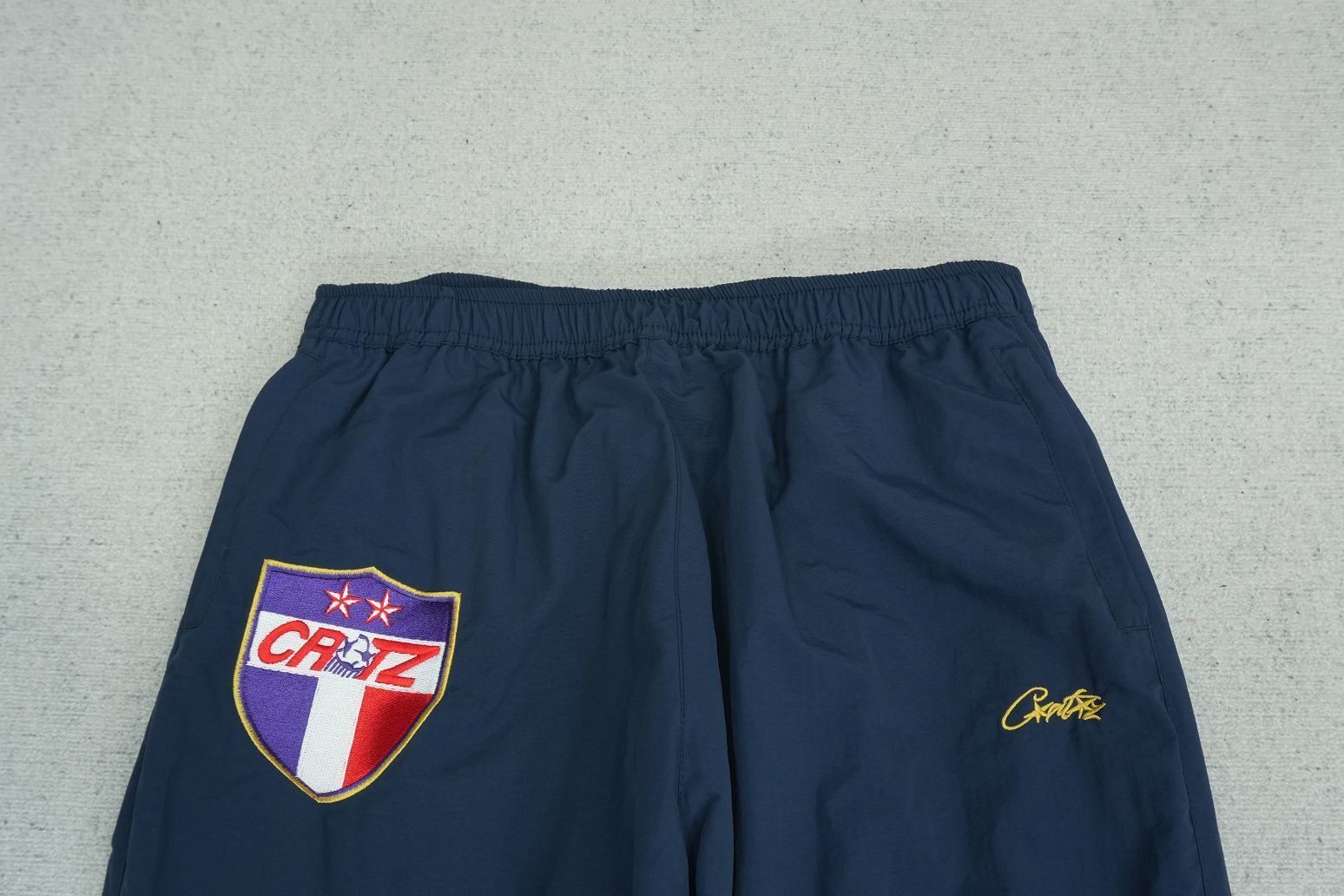 C - SWEATPANTS