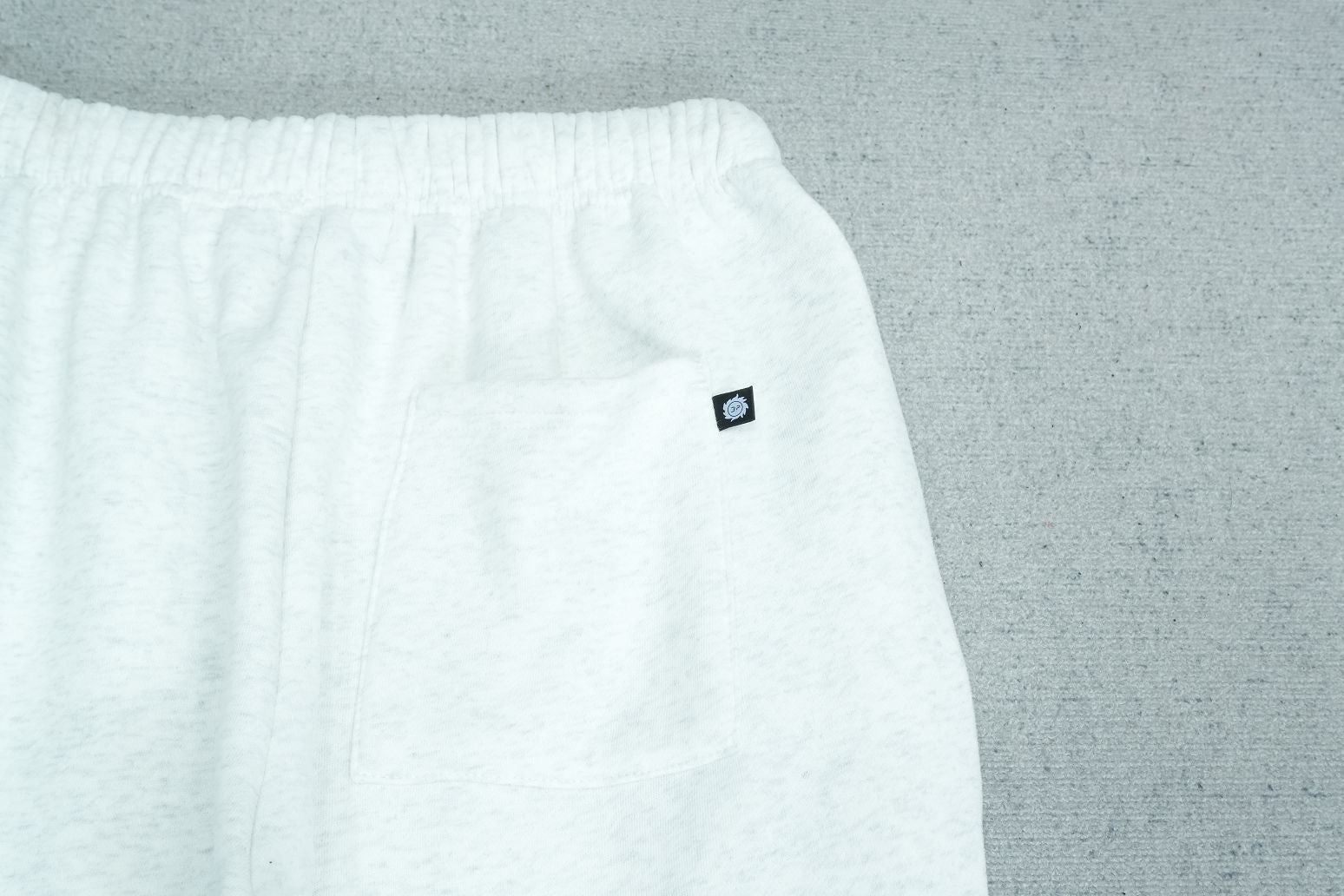 B - SWEATPANTS