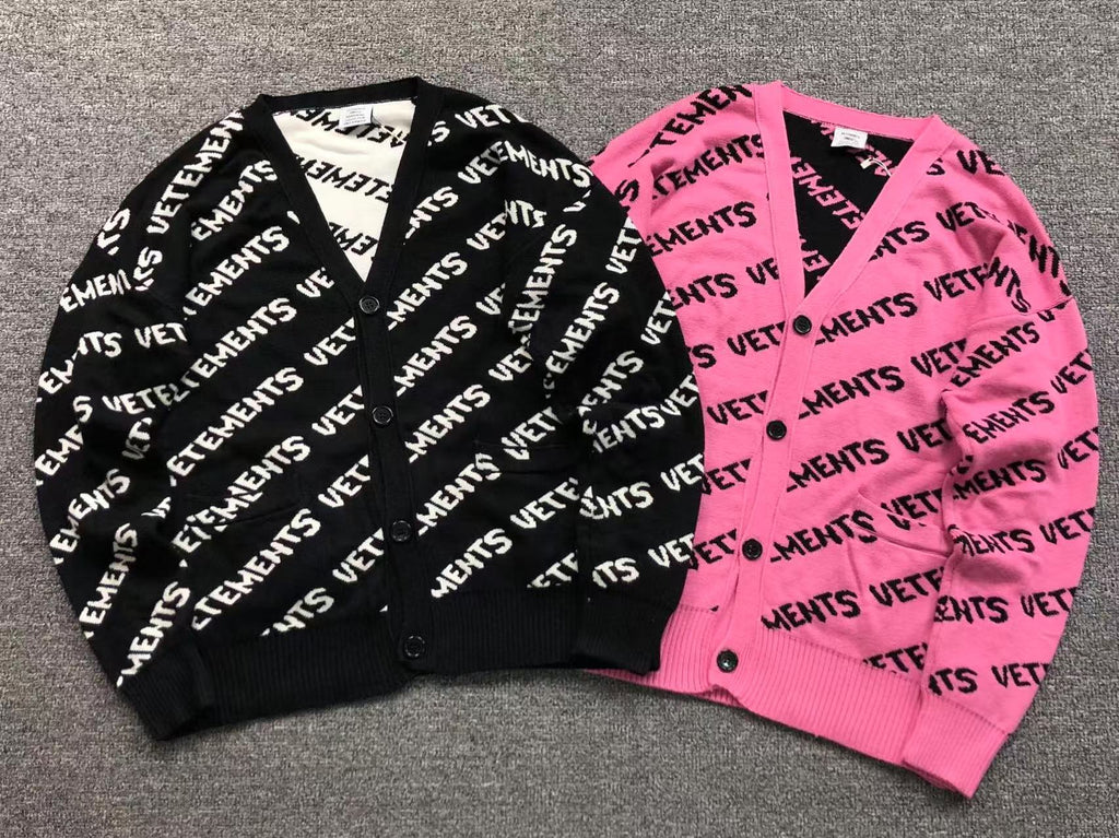 V - SWEATER