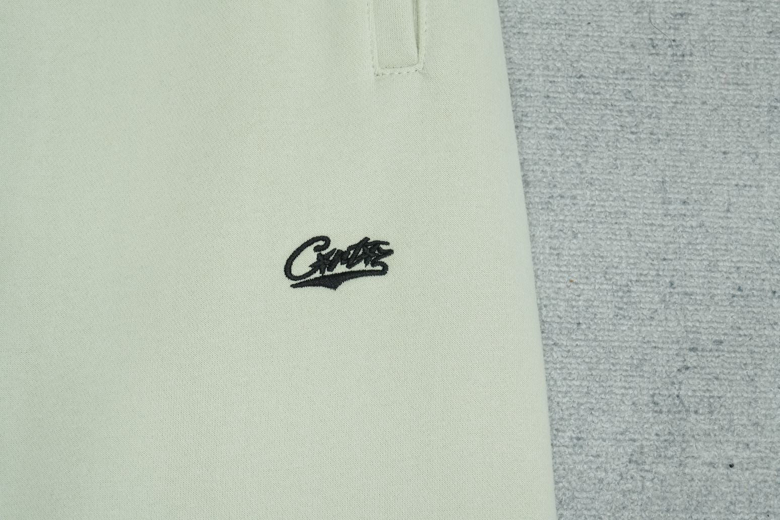 C - SWEATPANTS