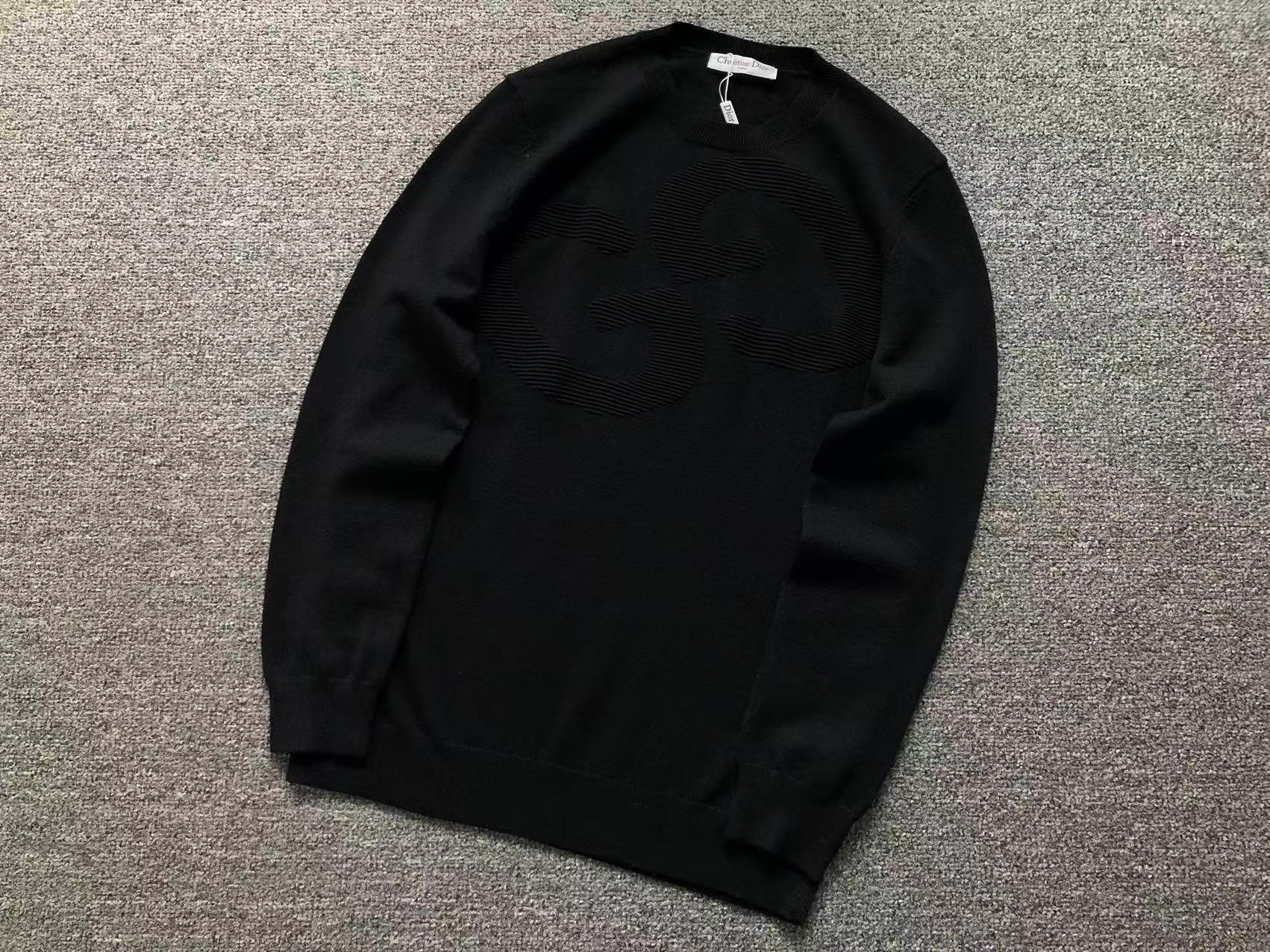 GG - SWEATER