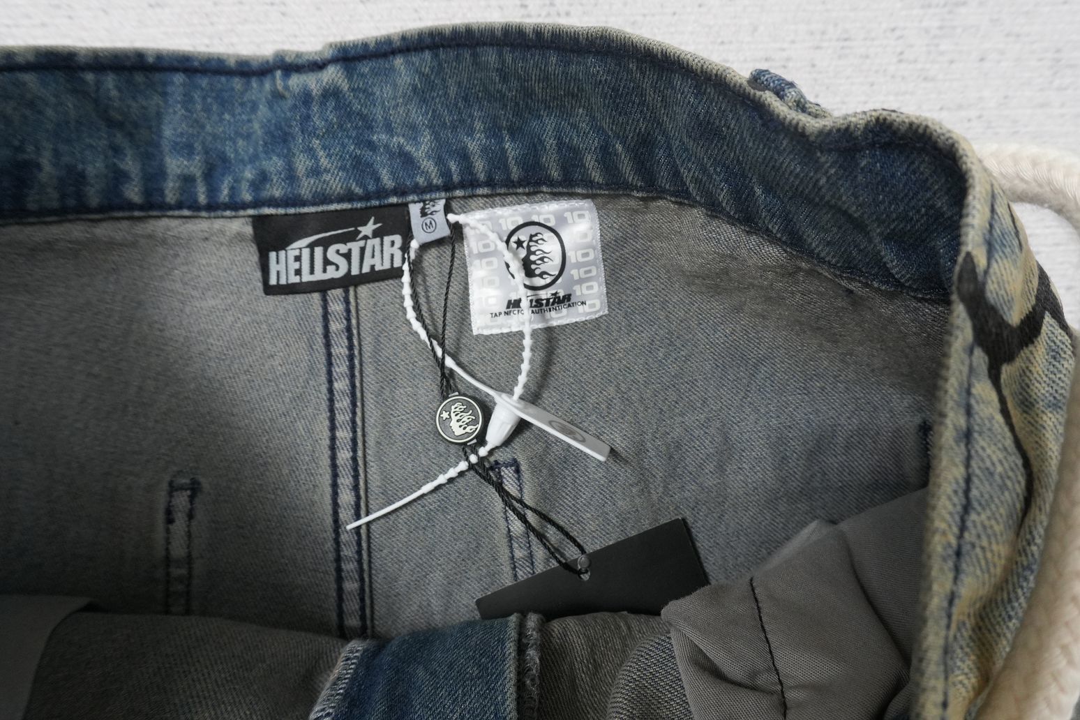 H - JEANS