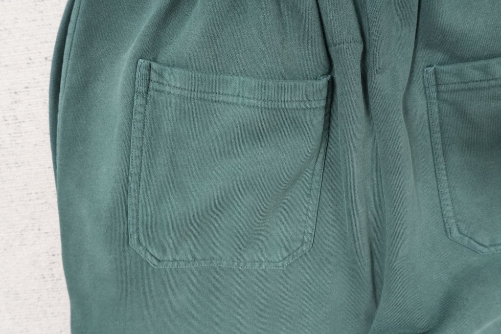 H - SWEATPANTS