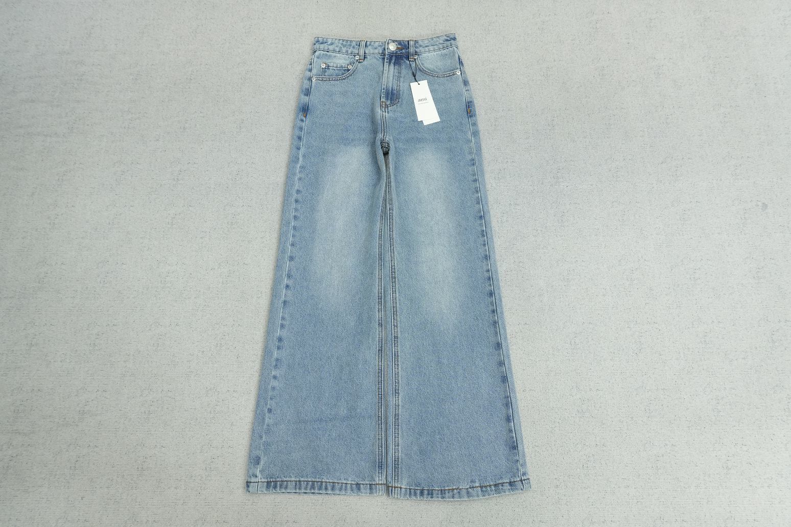 A - JEANS