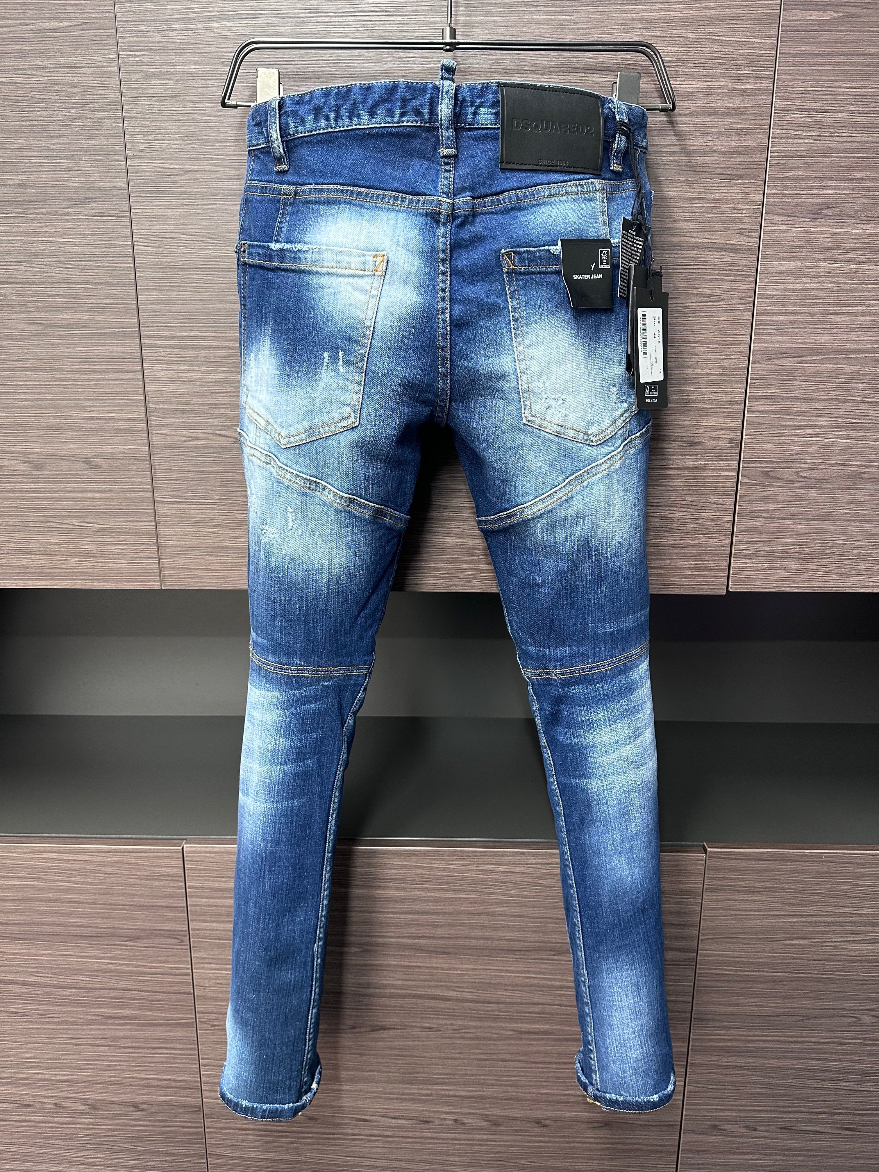 D - JEANS