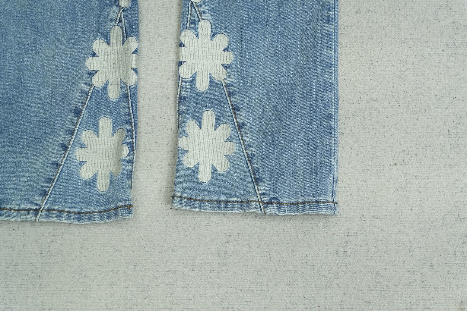 L - JEANS