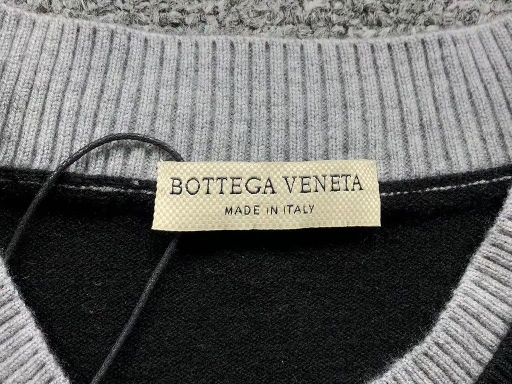B - SWEATER