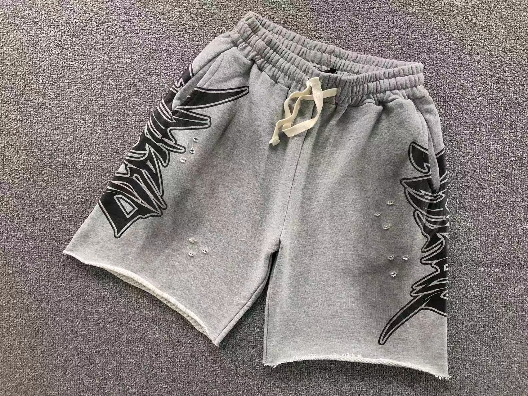 M - SHORTS