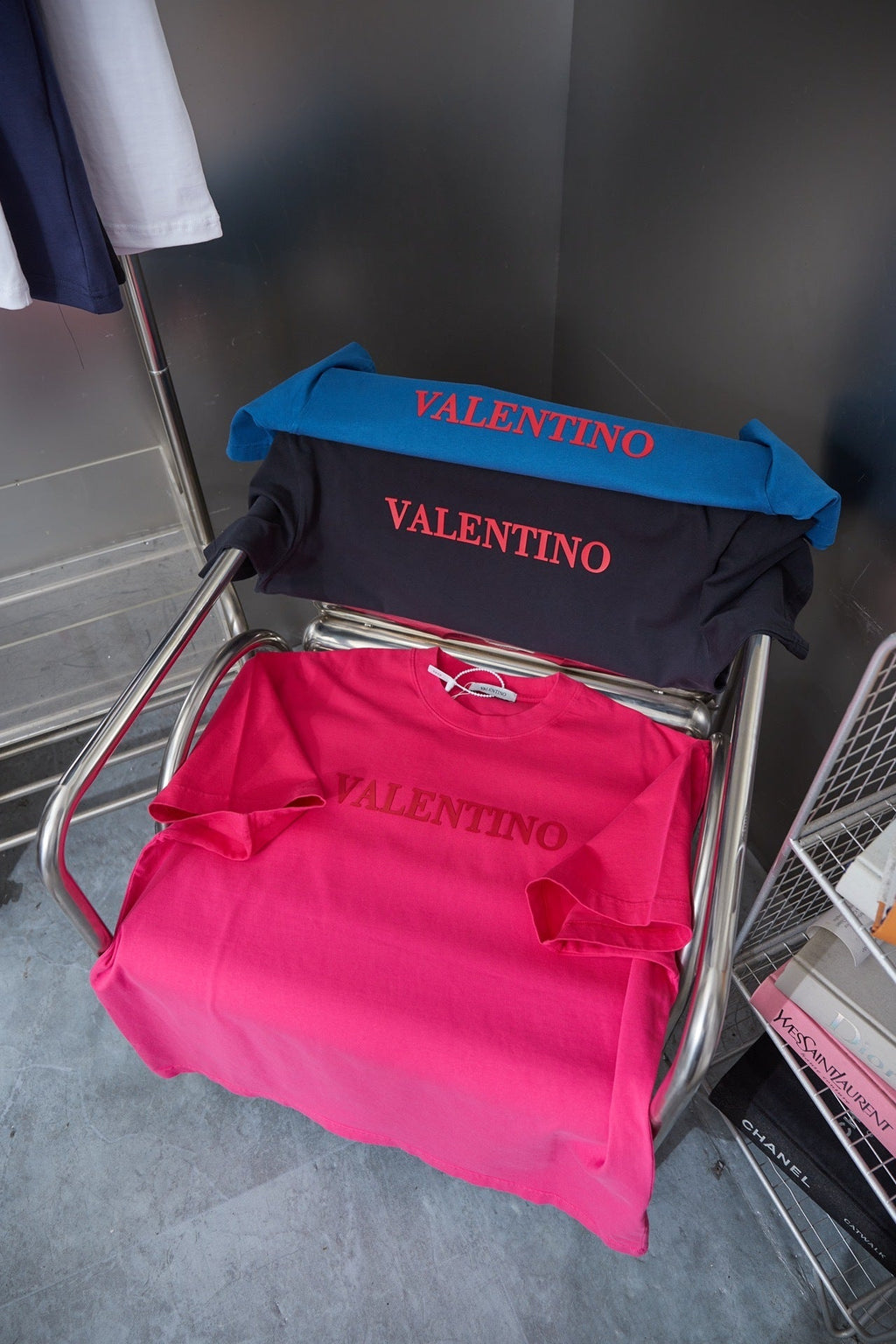 V - TSHIRT