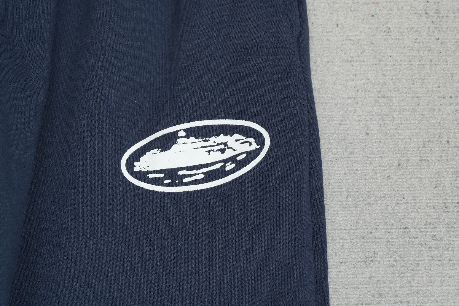 C - SWEATPANTS