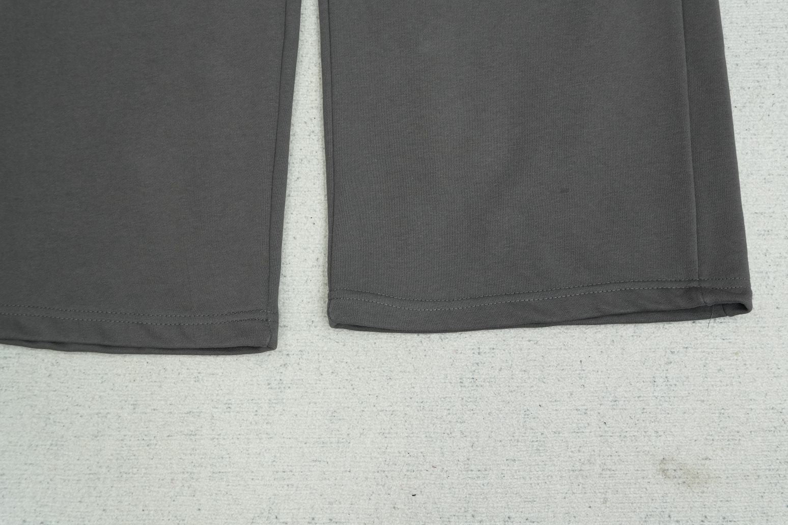 6PM - SWEATPANTS