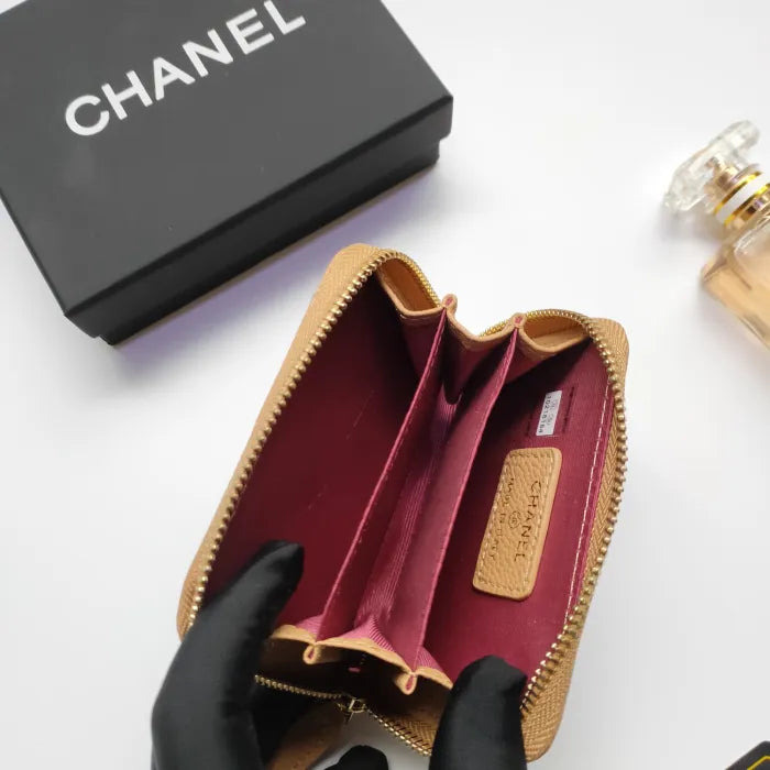 C - CARD HOLDER