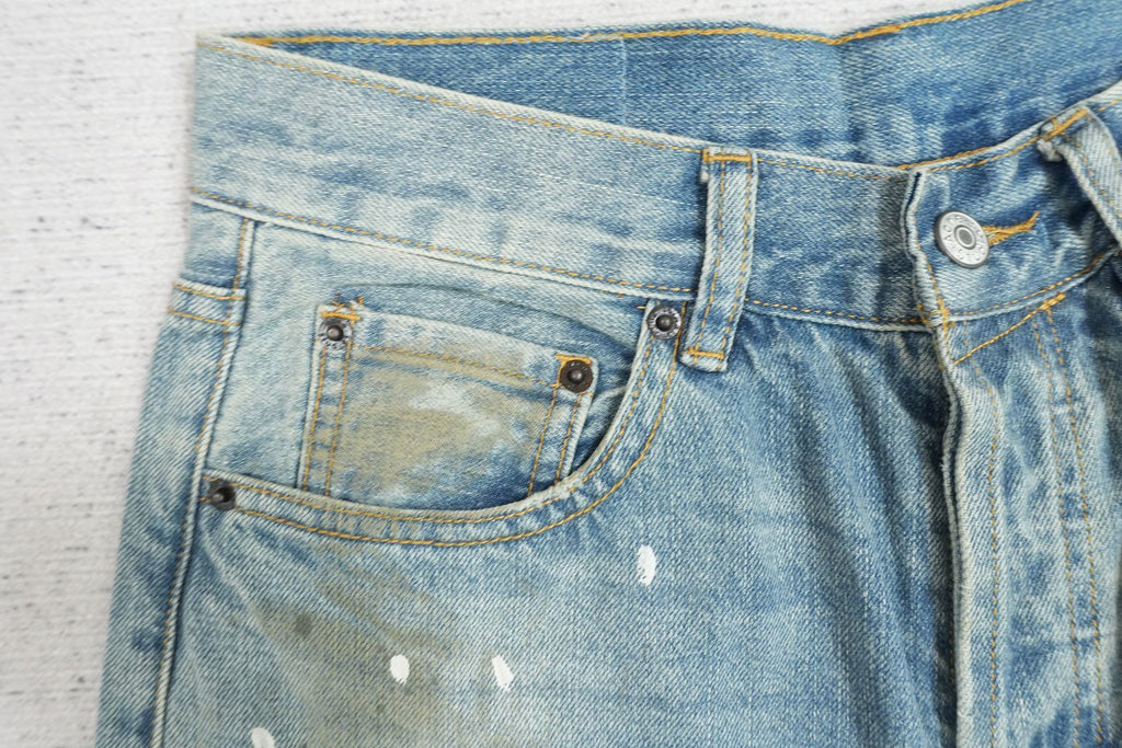 A - JEANS