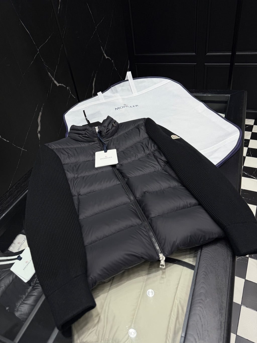 V - CARDIGAN