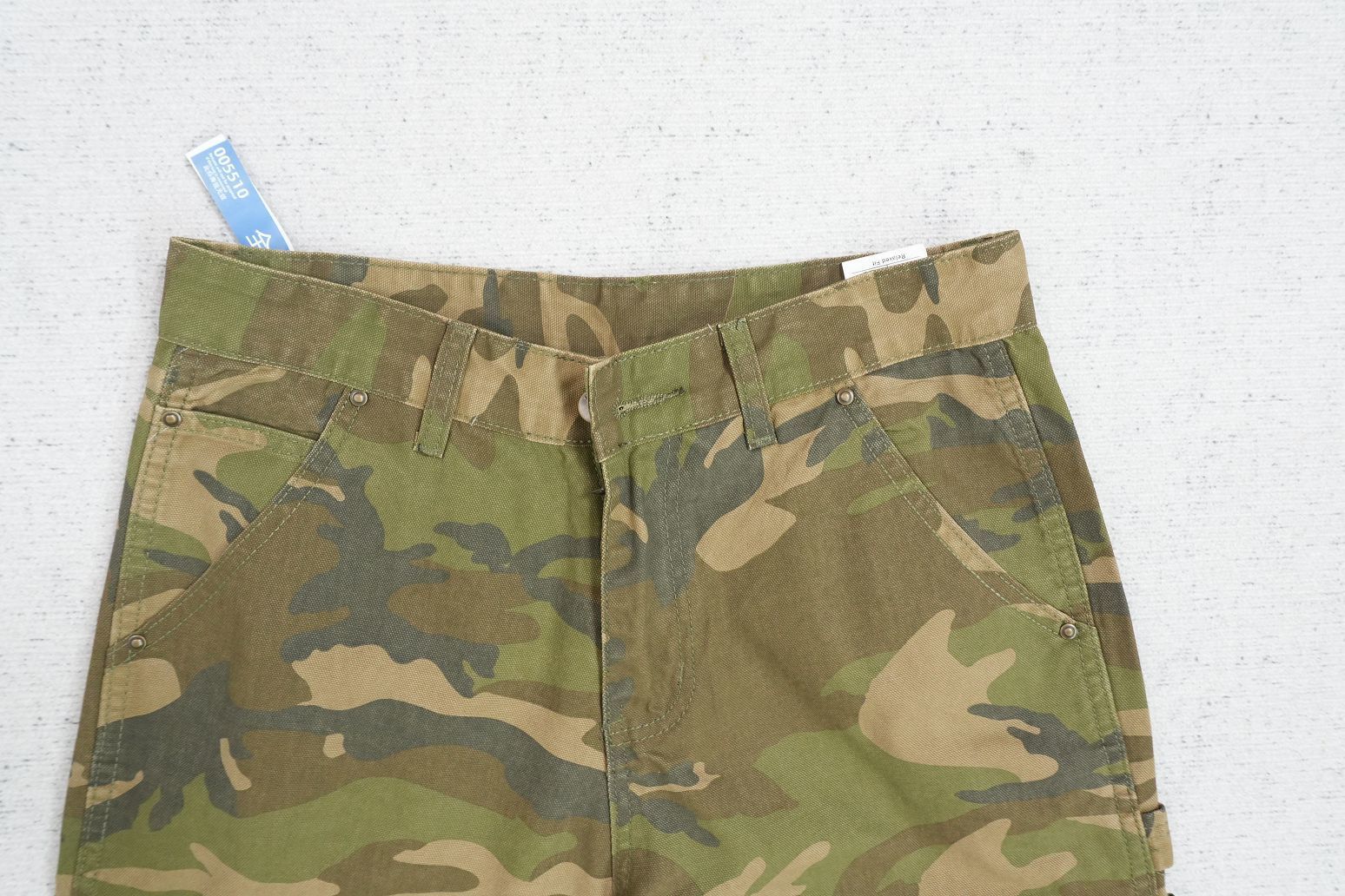 C - JEANS