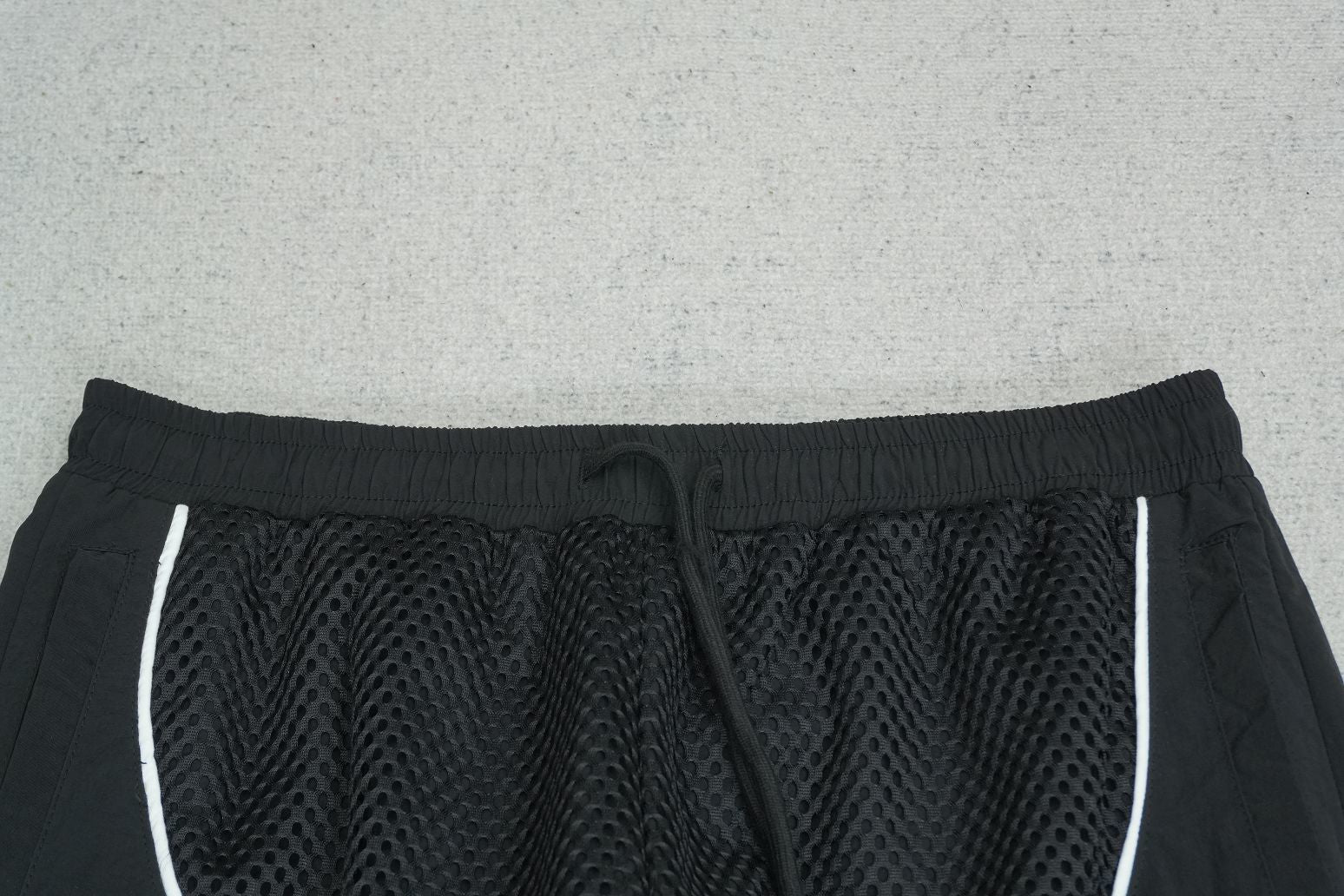 C - SWEATPANTS