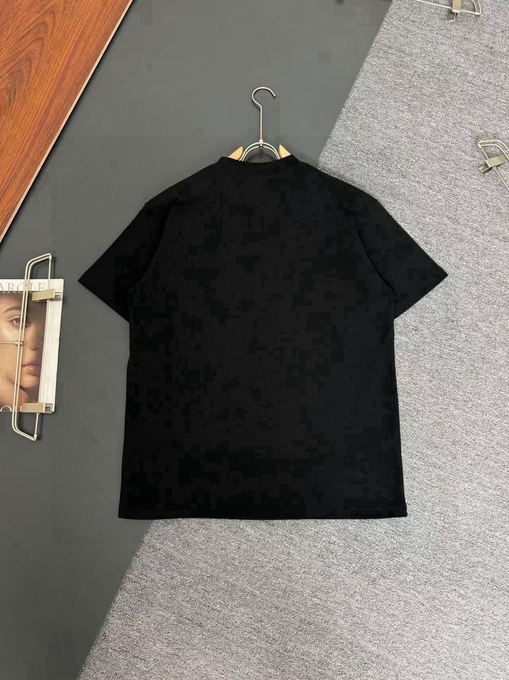 V - TSHIRT