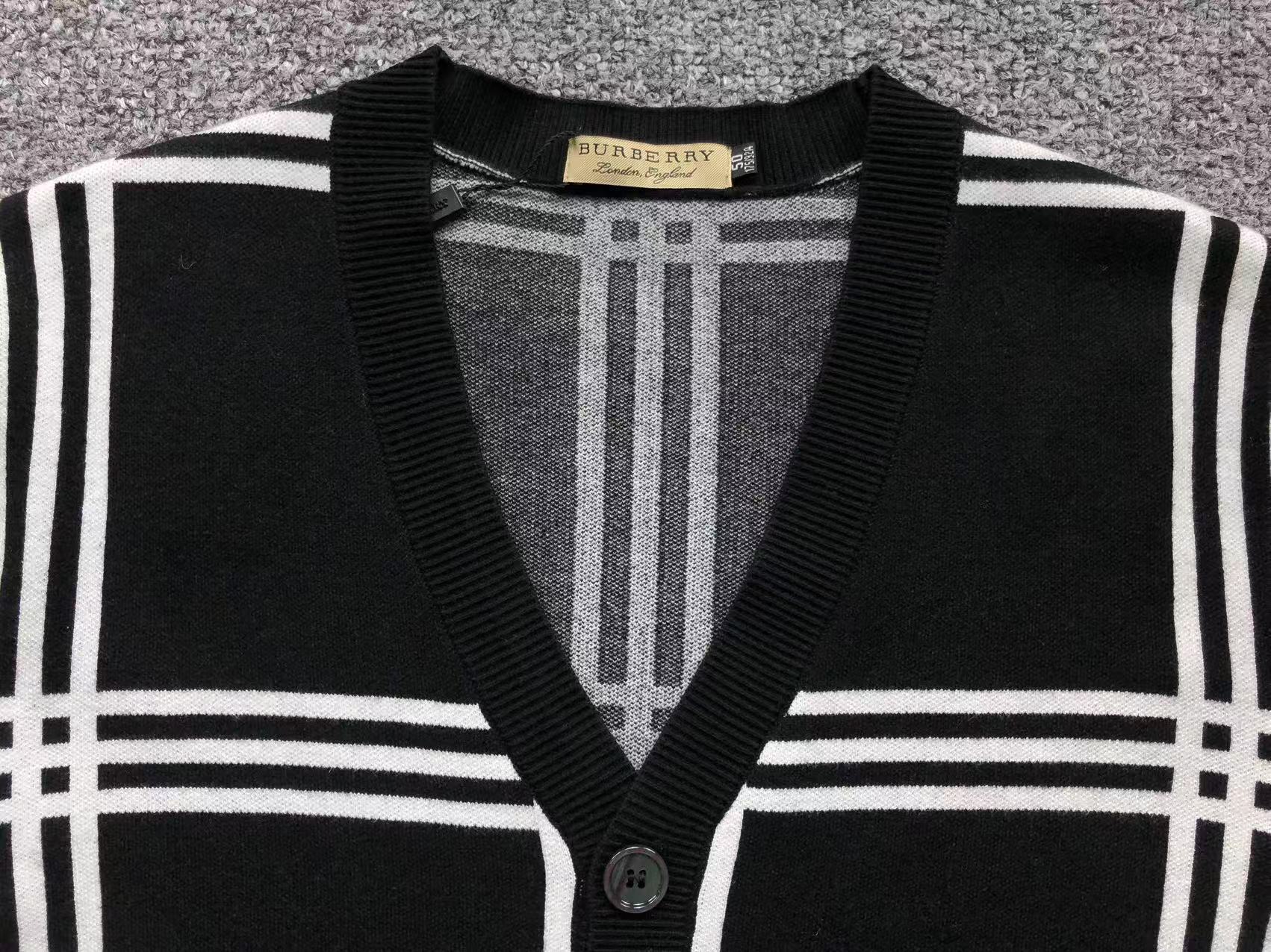 B - SWEATER