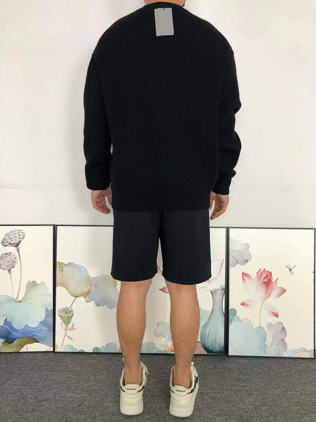 B - SWEATER