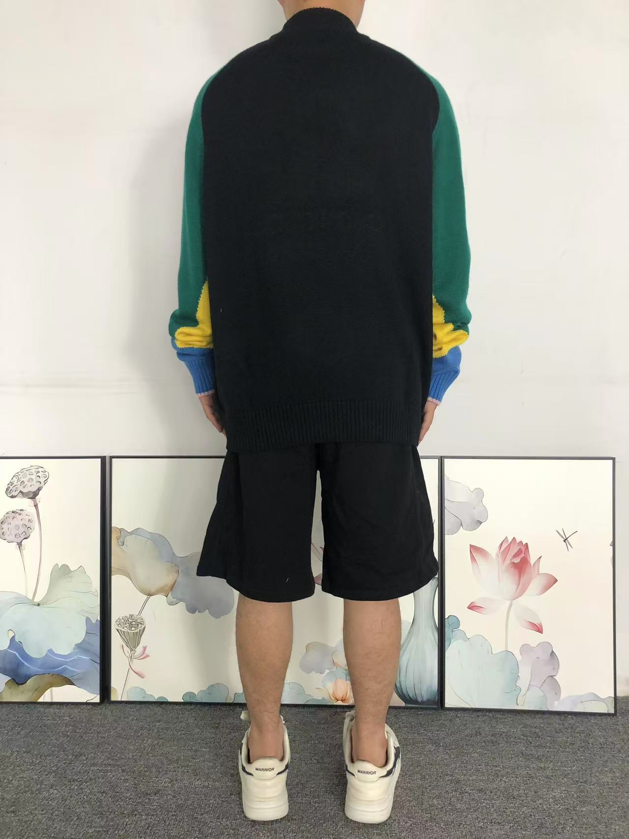 C - SWEATER