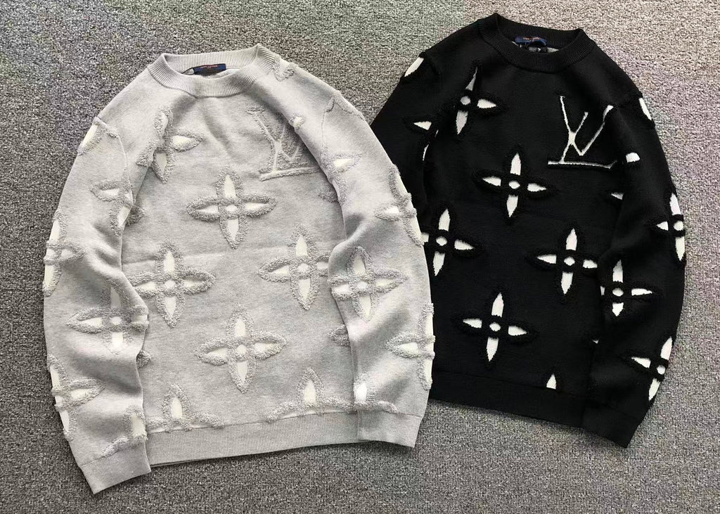L - SWEATER