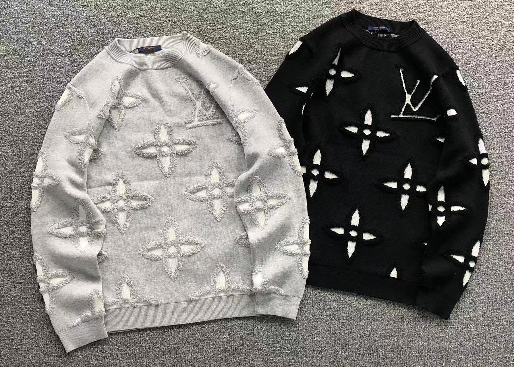 L - SWEATER