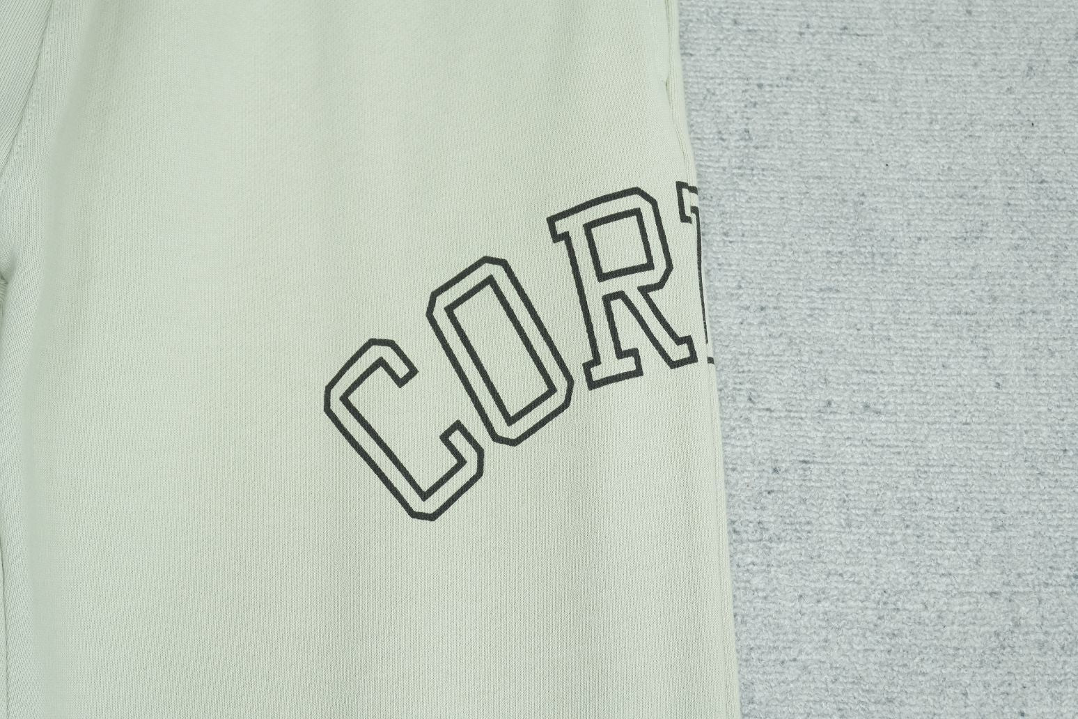 C - SWEATPANTS